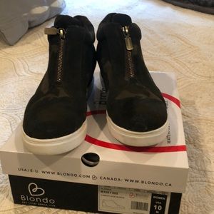 Blondo Camoflage Suede Wedge Booties